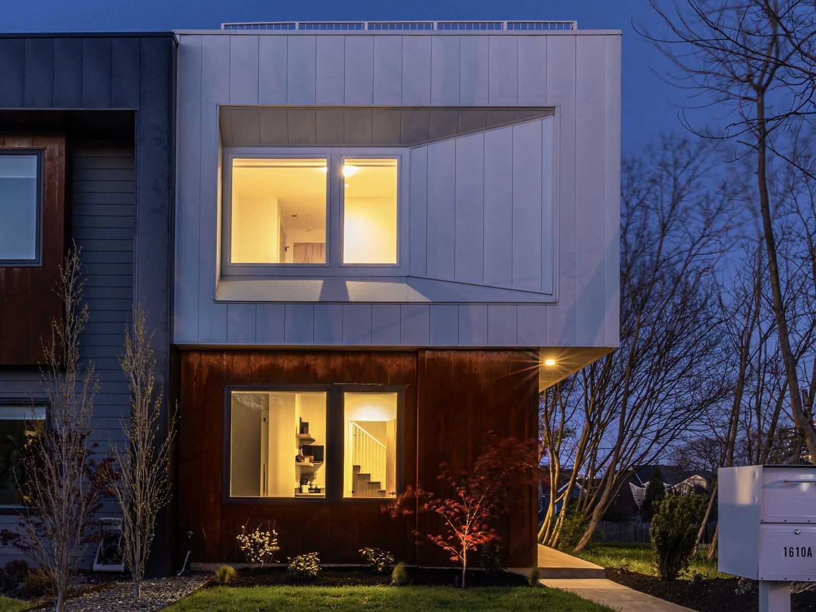 Property Photo: 1610A 6th Ave N TN 37208