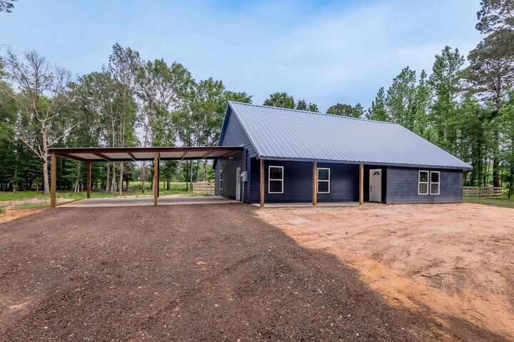 Property Photo:  304 Fm 225 North  TX 75943 
