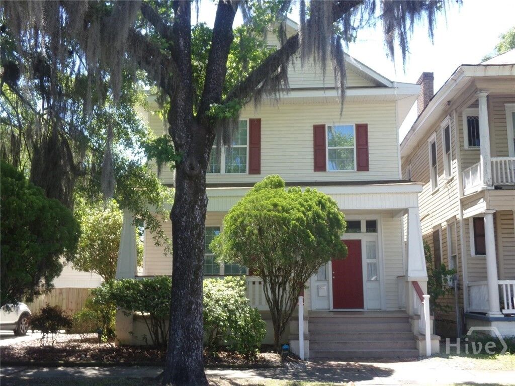 Property Photo:  523 W 44th Street  GA 31405 