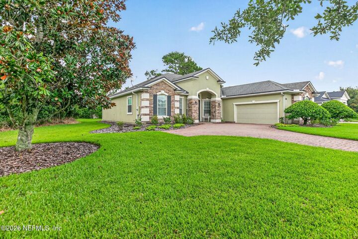Property Photo: 533 Christina Drive FL 32086
