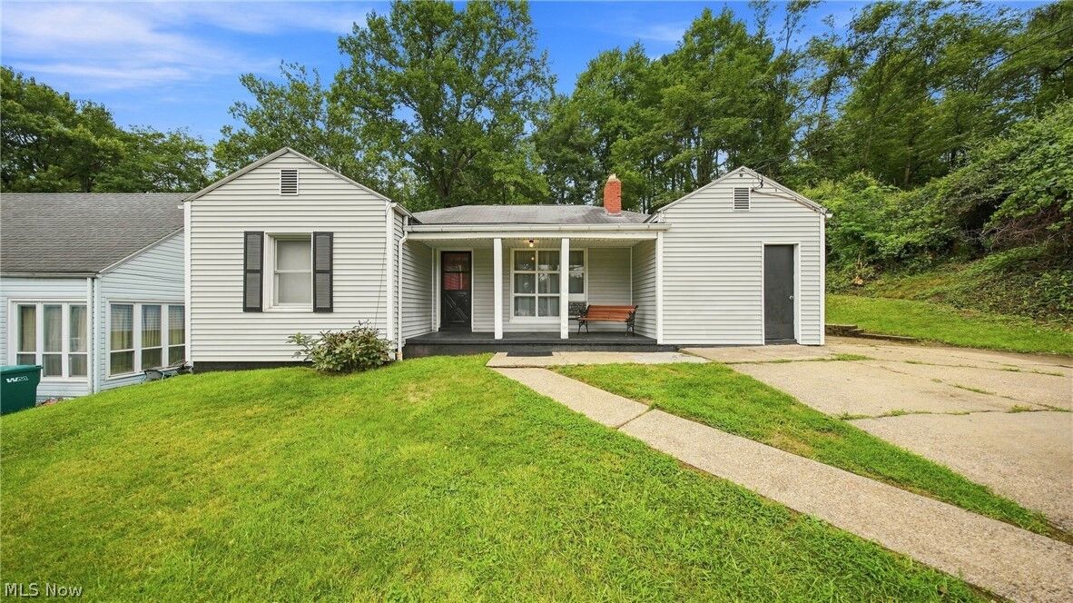 Property Photo:  4511 Emerson Avenue  WV 26104 