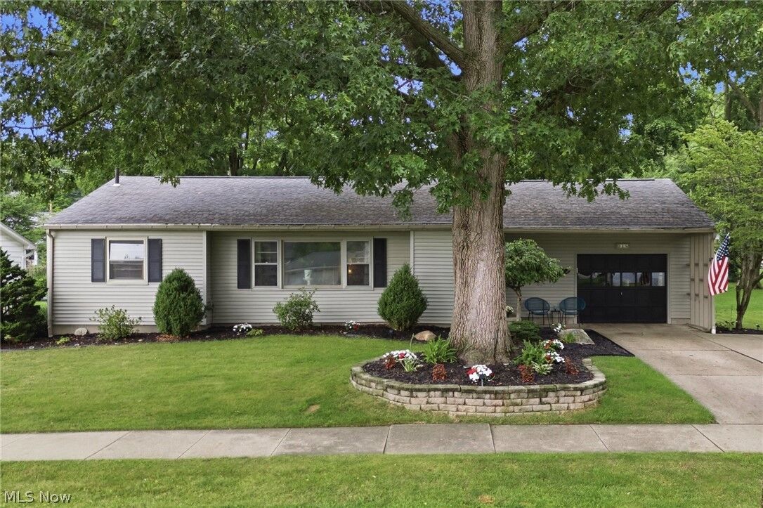 Property Photo: 918 S Heltman Avenue OH 44805
