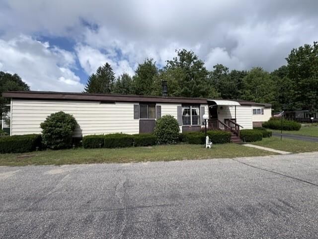 Property Photo:  52 Rachel Circle  NH 03045 
