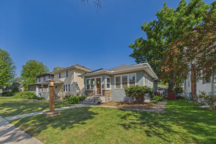 Property Photo:  1751 Berkeley Avenue  MN 55105 