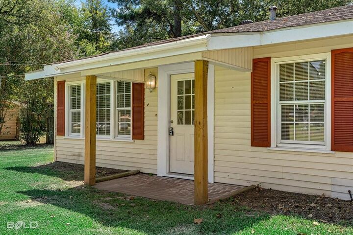 Property Photo:  6337 Garden Oaks Drive  LA 71129 