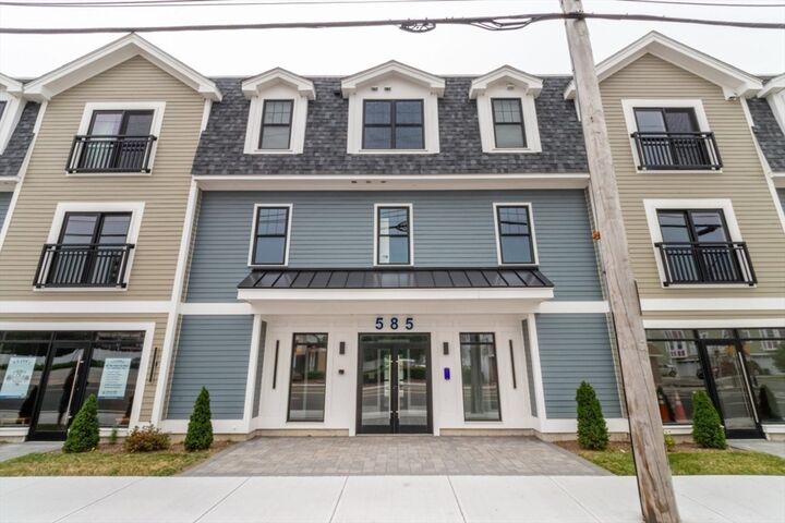 Property Photo:  585 Washington Street 307  MA 02169 