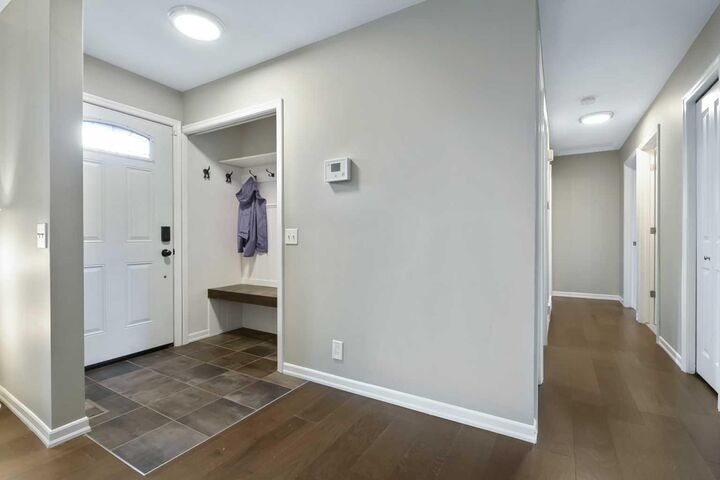 Property Photo:  135 Manora Hill NE  AB T2A 4R8 