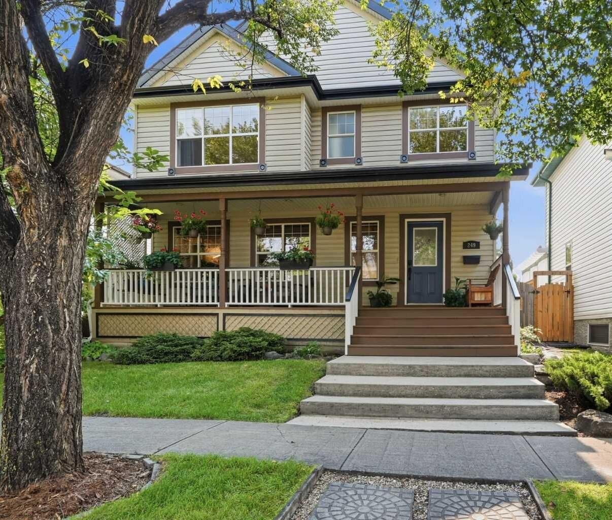 Property Photo: 249 Inverness Park SE AB T2Z 3K7