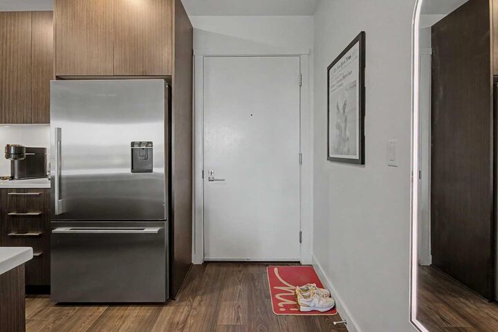 Property Photo:  88 9 Street NE 422  AB T2E 4E1 