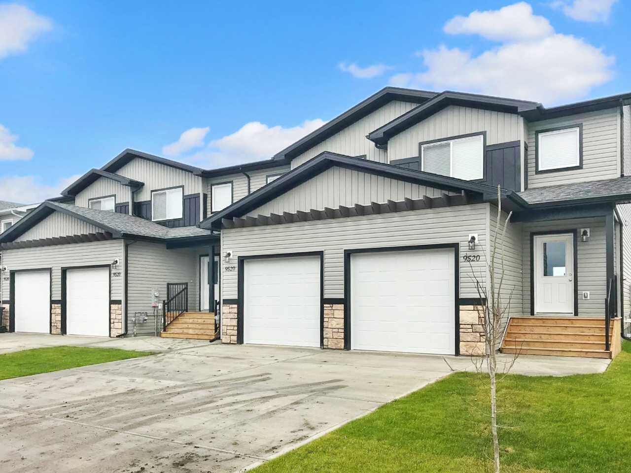 Property Photo: 9520 113 Avenue C AB T8X 5C5