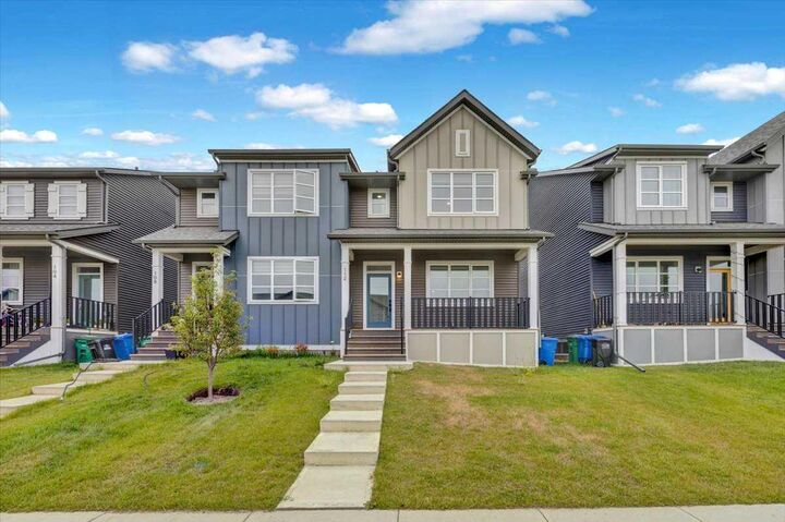 112 Langwell Common SE — photo 1