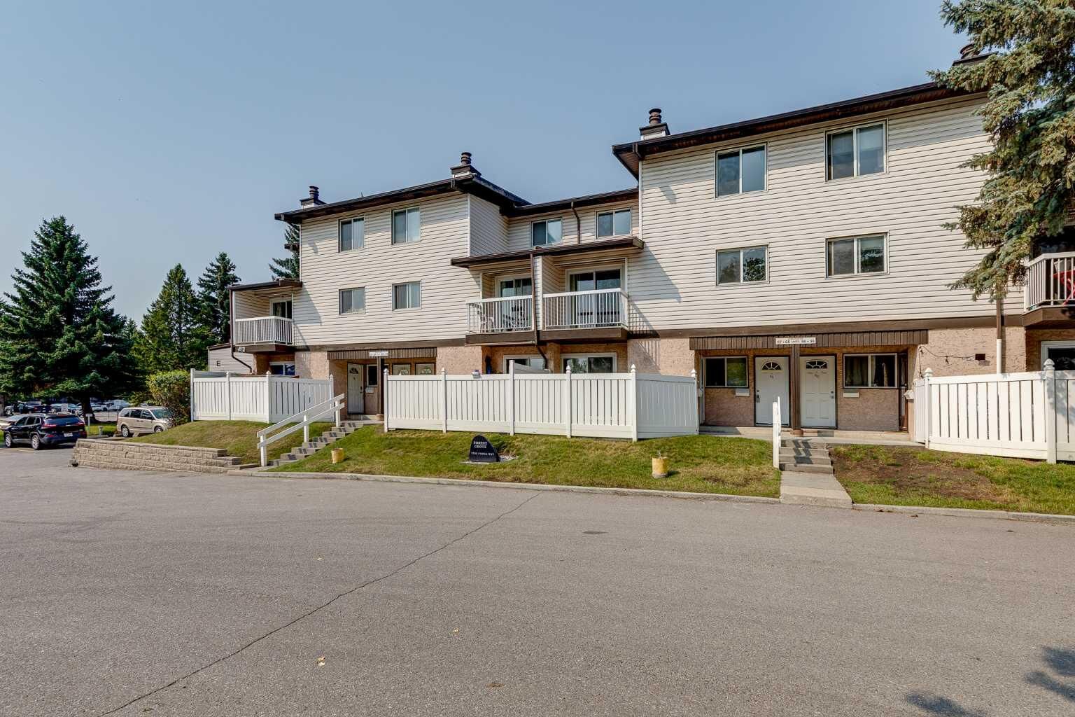 Property Photo:  3705 Fonda Way SE 65  AB T2A 6G9 