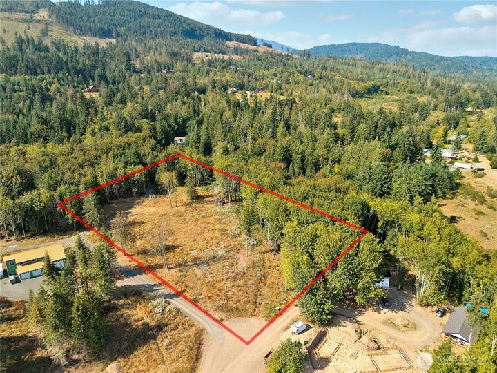 Property Photo: 437 Black Bear Trail WA 98362