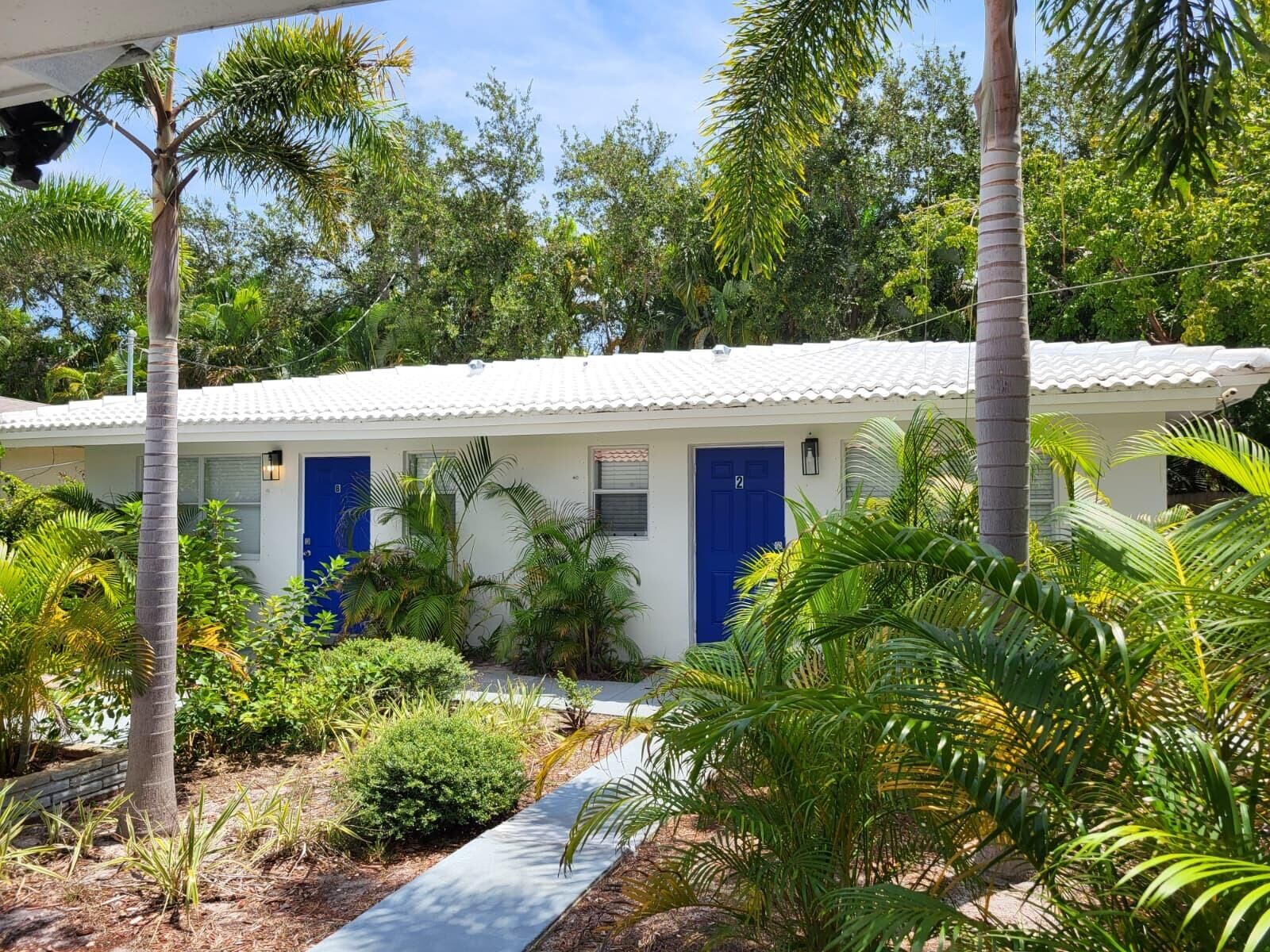 Property Photo:  1028 NE 10th Avenue 1-4  FL 33334 