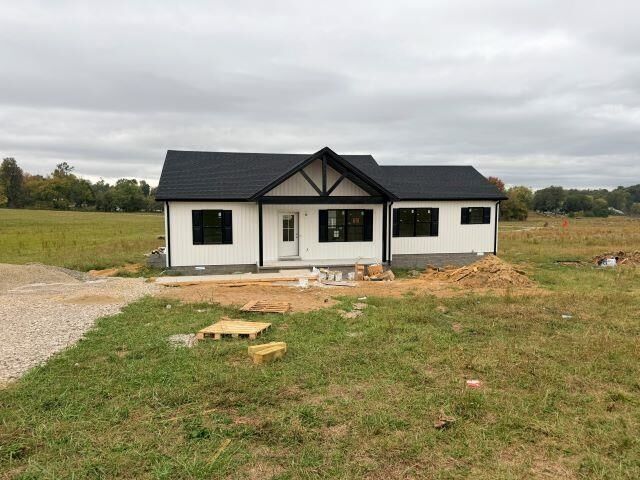 Property Photo:  1085 Anna Sandhill Road  KY 42101 