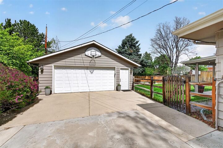 Property Photo:  2299 E Floyd Place  CO 80113 