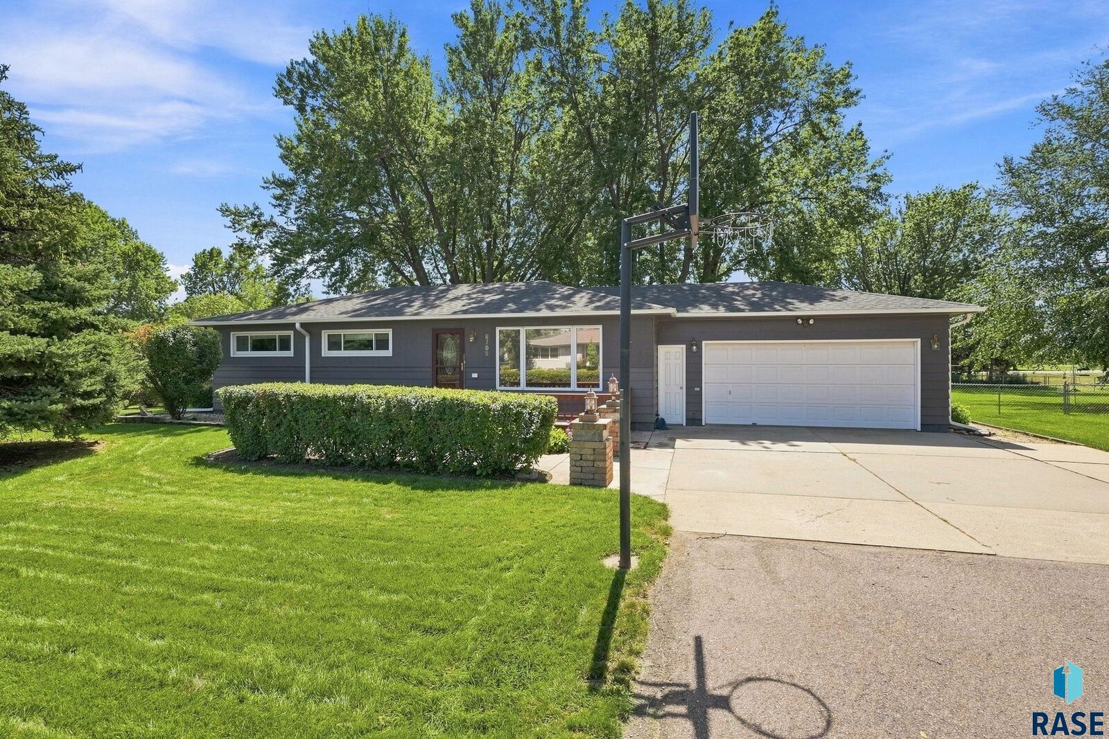 Property Photo:  6705 W 10th St  SD 57107 