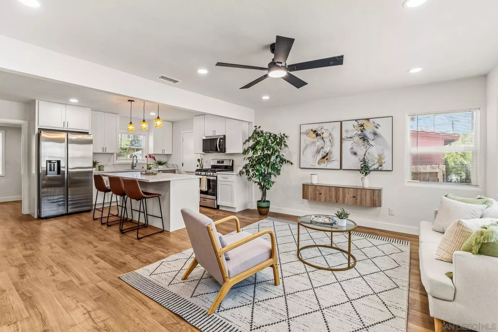 Property Photo:  1334 E Division St  CA 91950 