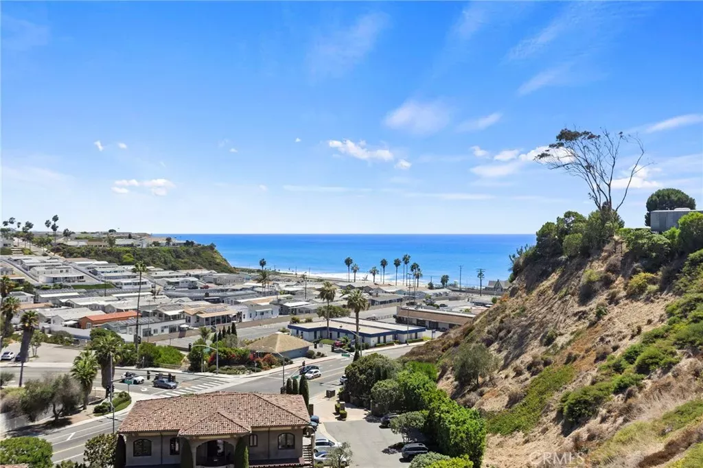 Property Photo:  123 Monte Vista 12  CA 92672 