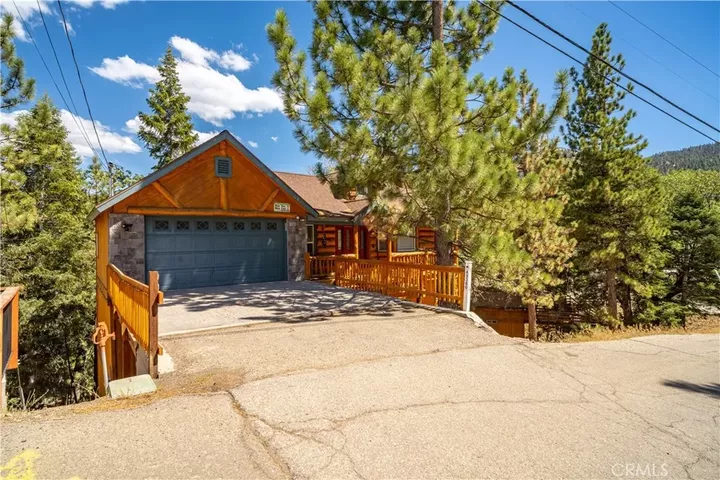 Property Photo: 43360 Shasta Rd CA 92315