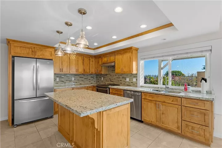 Property Photo:  2580 N Robinhood  CA 92867 