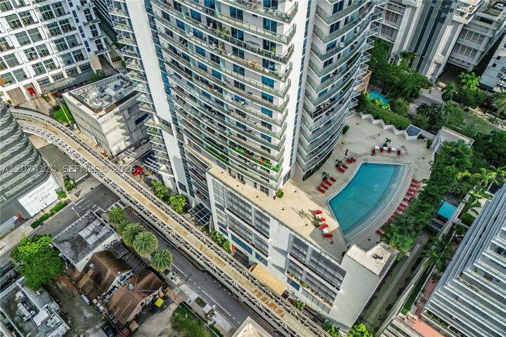 Property Photo:  1100 S Miami Ave 609  FL 33130 