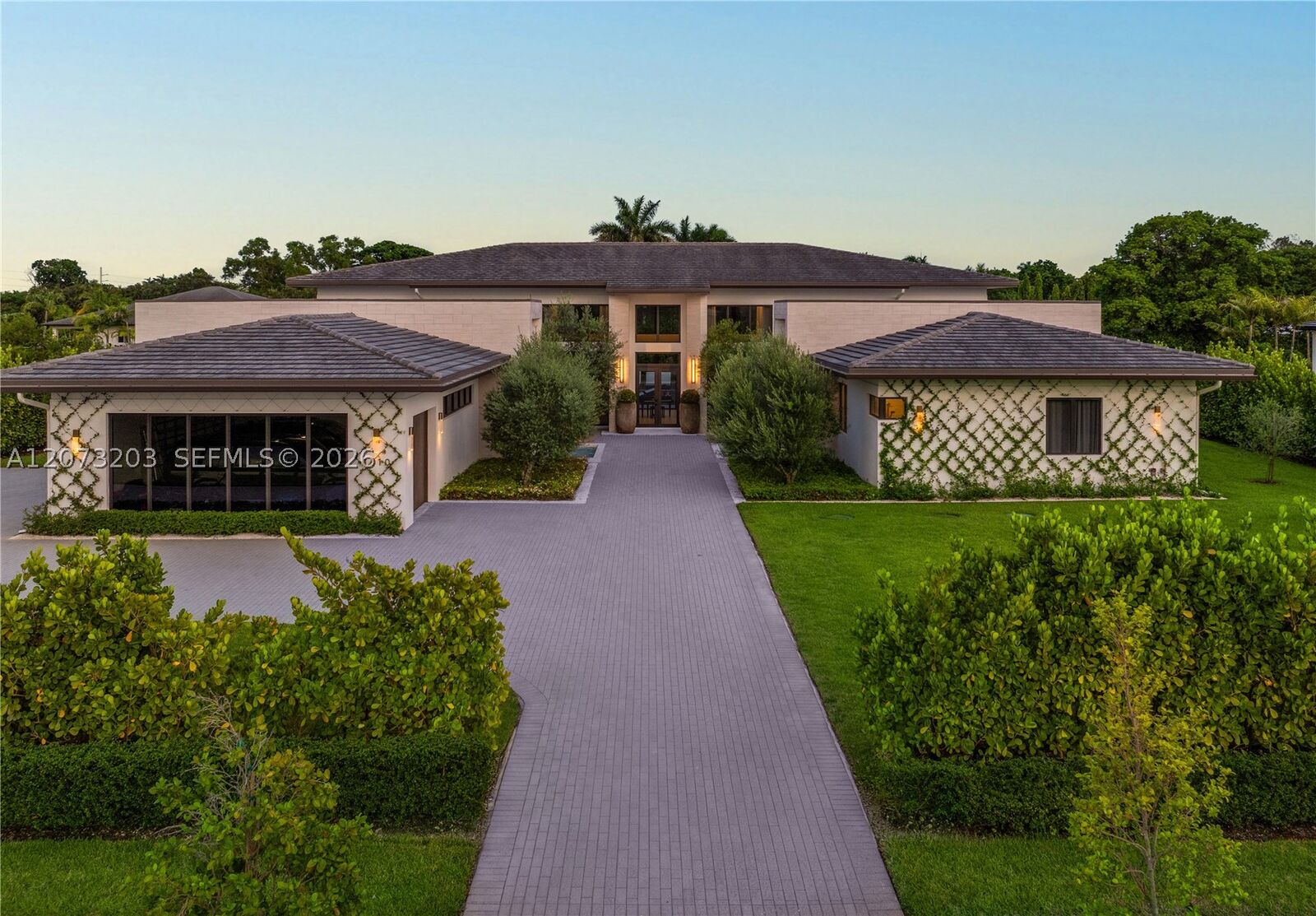 Property Photo: 1510 SW 149th Ter FL 33326