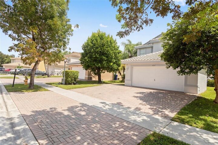 Property Photo:  4261 SW 126th Ave  FL 33027 