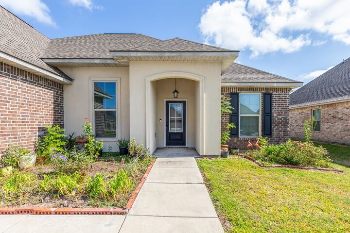 Property Photo: 103 Hayden Ln. TX 77630
