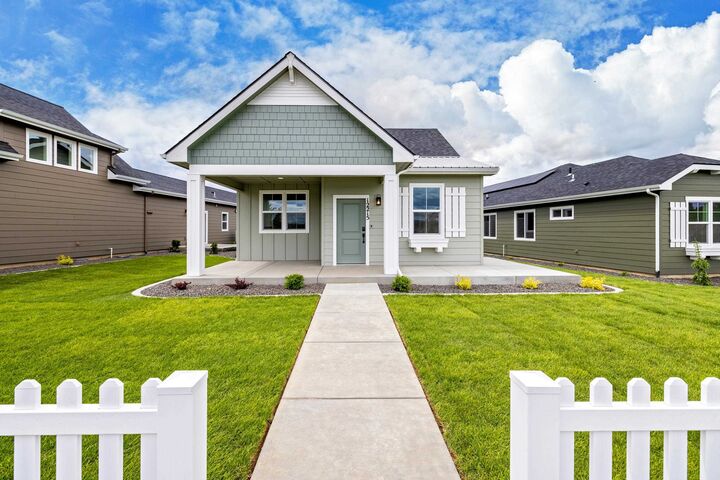 Property Photo: 12215 N Dupont Dr WA 99218