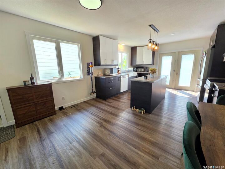 Property Photo:  58 Dunfield Crescent  SK S9X 1C4 