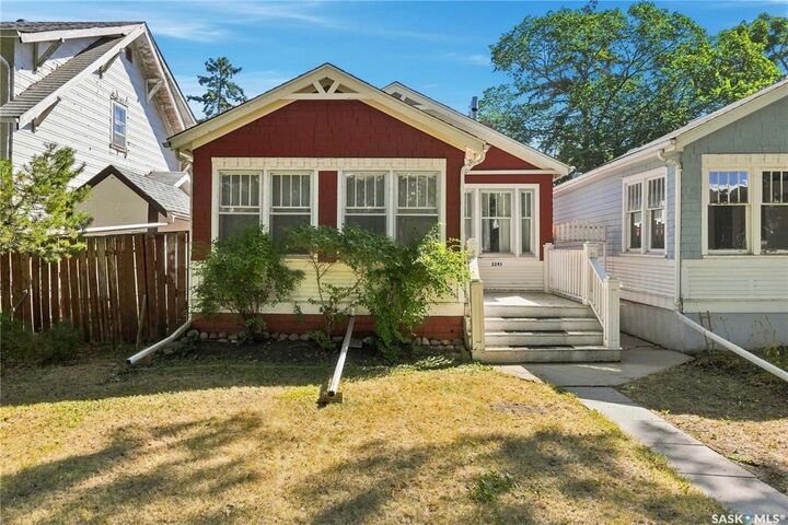 Property Photo:  2243 Montreal Street  SK S4P 1L7 