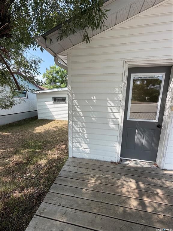 Property Photo: 537 Churchill Street SK S0E 0Y0