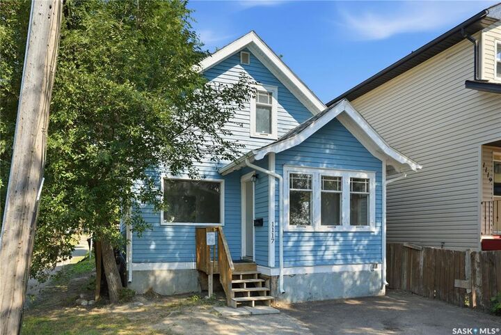 Property Photo: 1117 Kilburn Avenue SK S7M 0J6