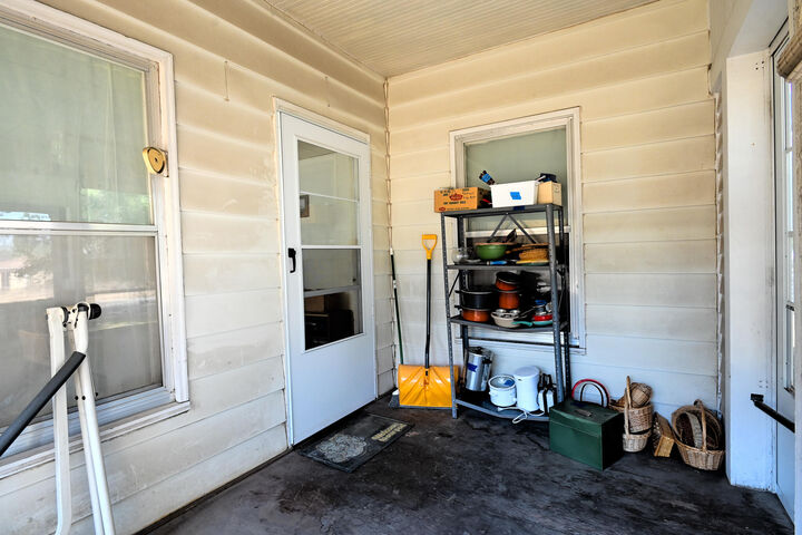 Property Photo:  810 Bellevue Avenue  WY 82801 