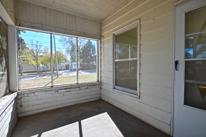 Property Photo:  810 Bellevue Avenue  WY 82801 
