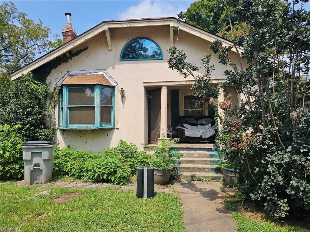 Property Photo:  504 NW Hospital Avenue  NC 28645 