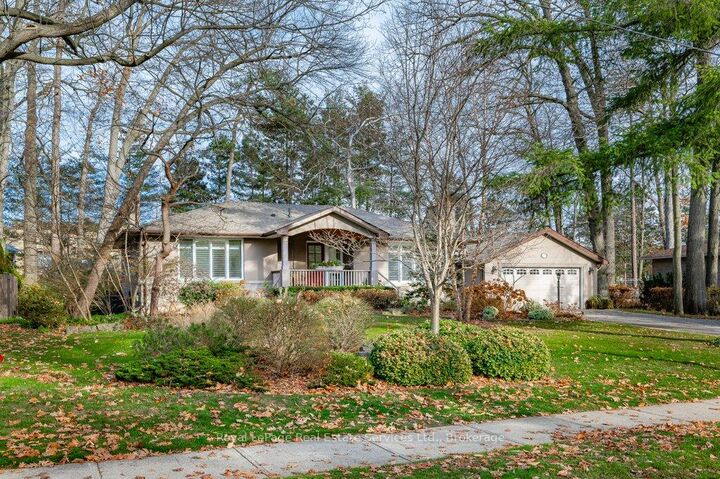 Property Photo: 349 Wedgewood Drive ON L6J 4R6