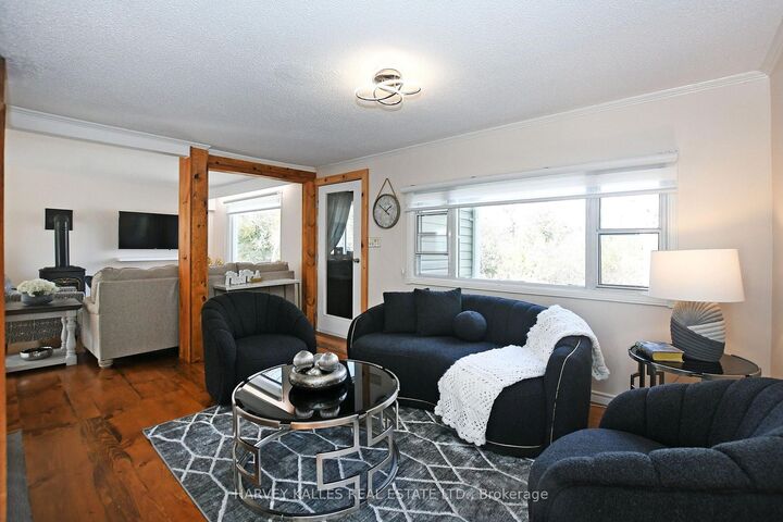 Property Photo:  11 Penny Place  ON L4E 2W5 