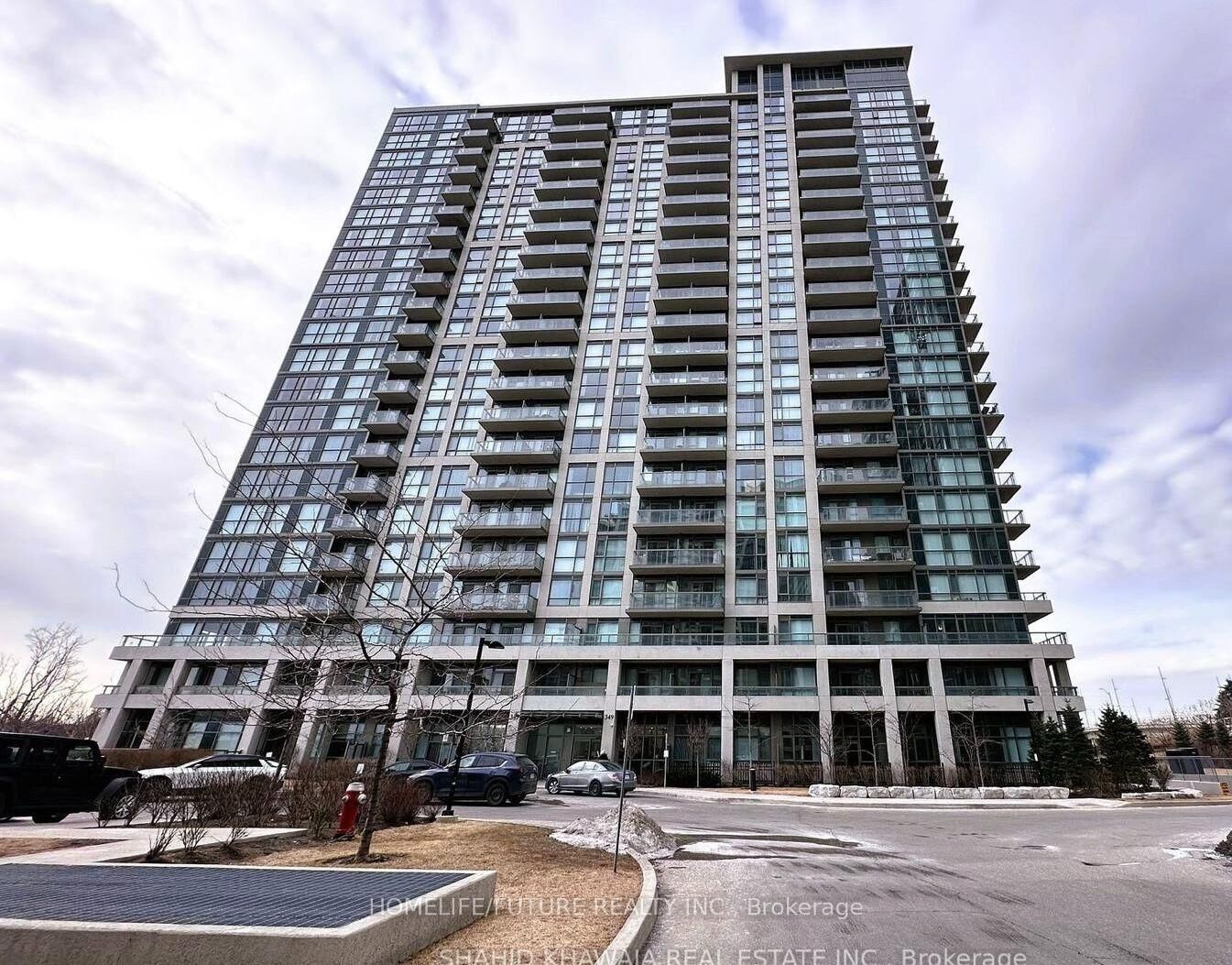Property Photo:  349 Rathburn Road W 2003  ON L5B 0G9 