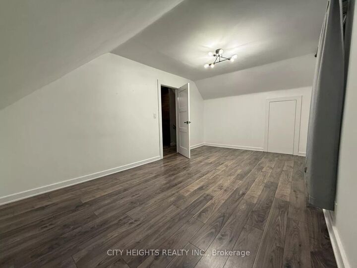 Property Photo: 22 Harvey Street ON L8L 2L8