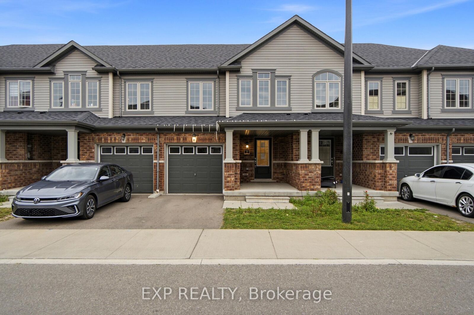 Property Photo: 755 Linden Drive 19 ON N3H 0E4