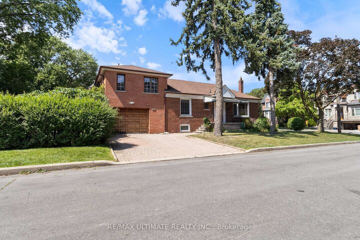 Property Photo: 519 Douglas Avenue ON M5M 1H7