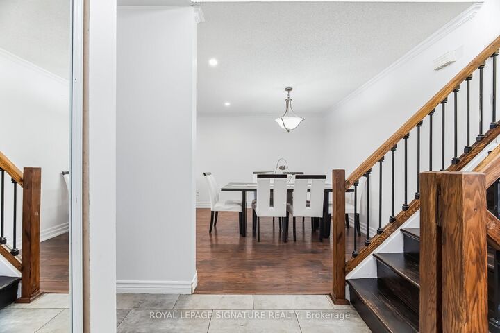 Property Photo: 2498 Mainroyal Street S ON L5L 1C9