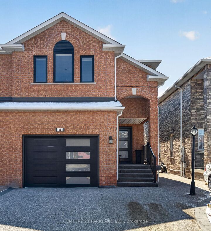 181 Purcell Crescent — photo 1