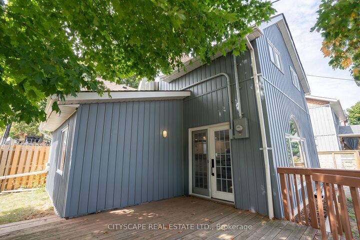 Property Photo:  408 William Street  ON L9V 2W9 