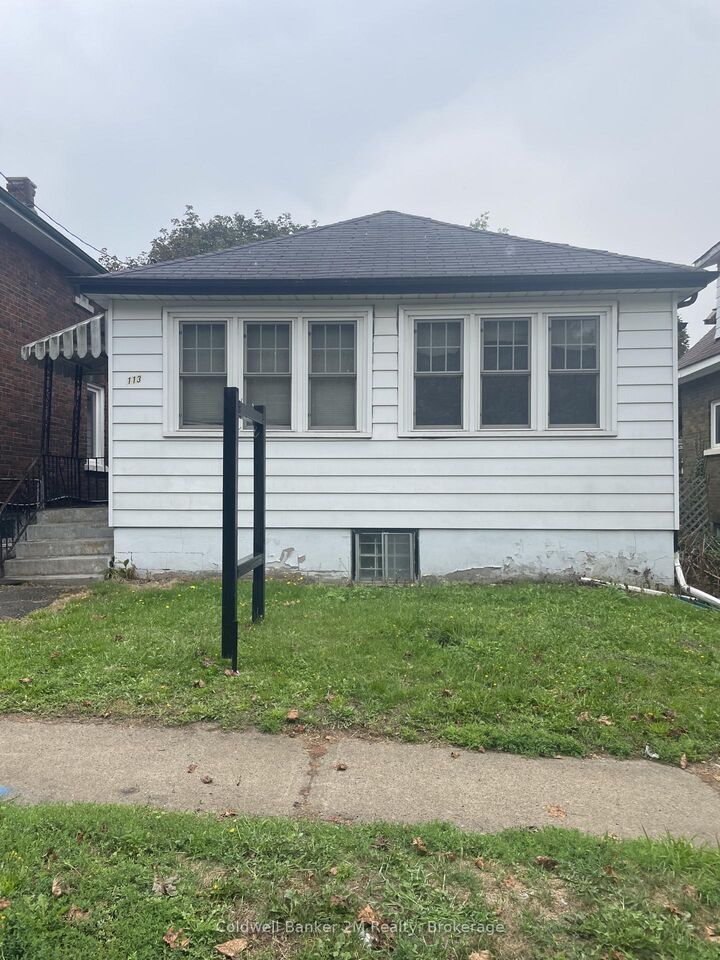 Property Photo:  113 Elgin Street W  ON L1G 1S5 