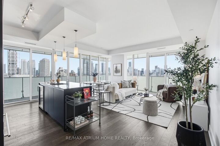 200 Bloor Street W 3103 — photo 1