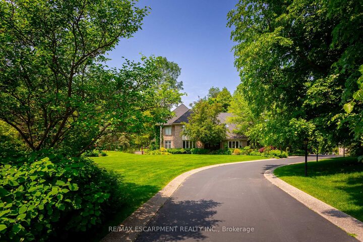 Property Photo:  27 Blackberry Place  ON L0R 1H2 