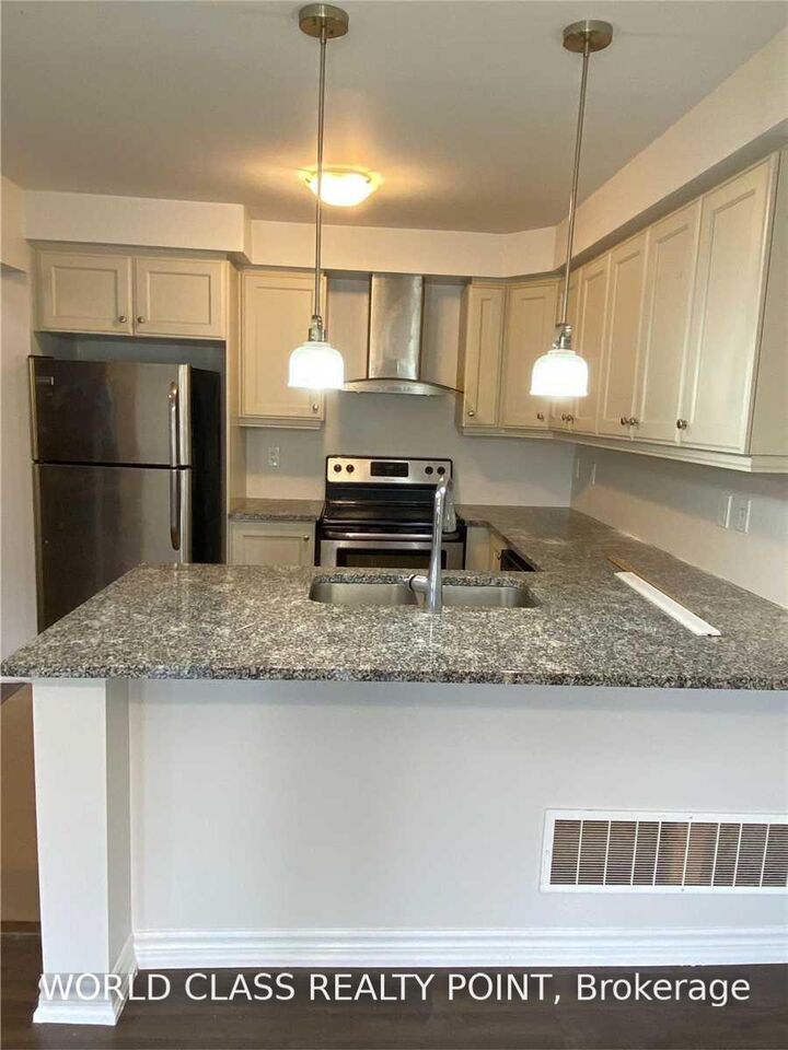 Property Photo:  3090 Gardenia Gate  ON L6M 0Y7 